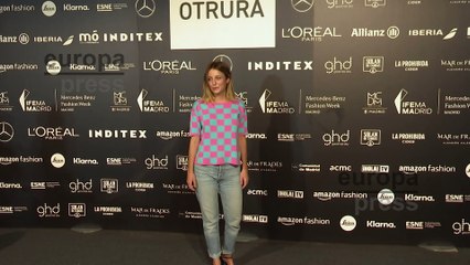 Andrea Levy y Paloma Bloy asisten al desfile de Otrura en la Mercedes Benz Fashion Week Madrid