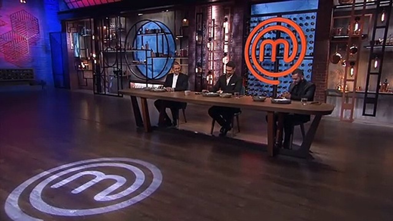 Το βίντεο-viral του Κοντιζά: Υποδύεται τον «Νον...