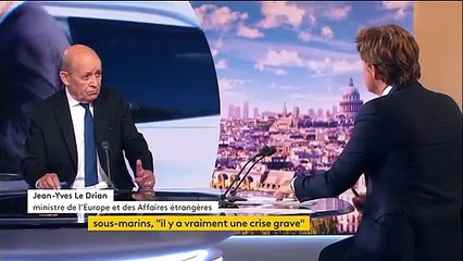 Sous-marins : Jean-Yves Le Drian dénonce "mensonge, duplicité et mépris"