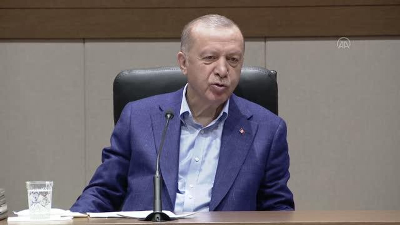 Son dakika haberleri! Cumhurbaşkanı Erdoğan: "Zincir marketlerdeki fiyat farklılıklarının üzerine gitmek suretiyle buralardaki ciddi fiyat farklılıklarını da süratle...