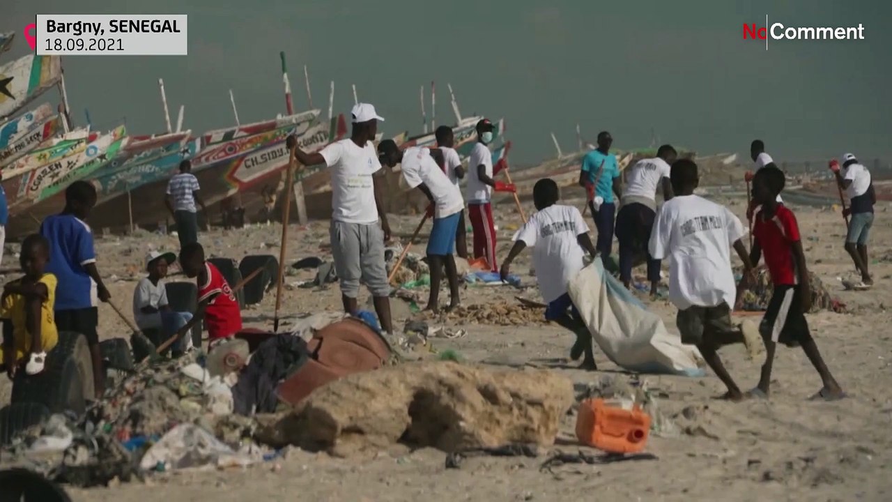Activist calls Senegal trash problem 'ecological bomb'