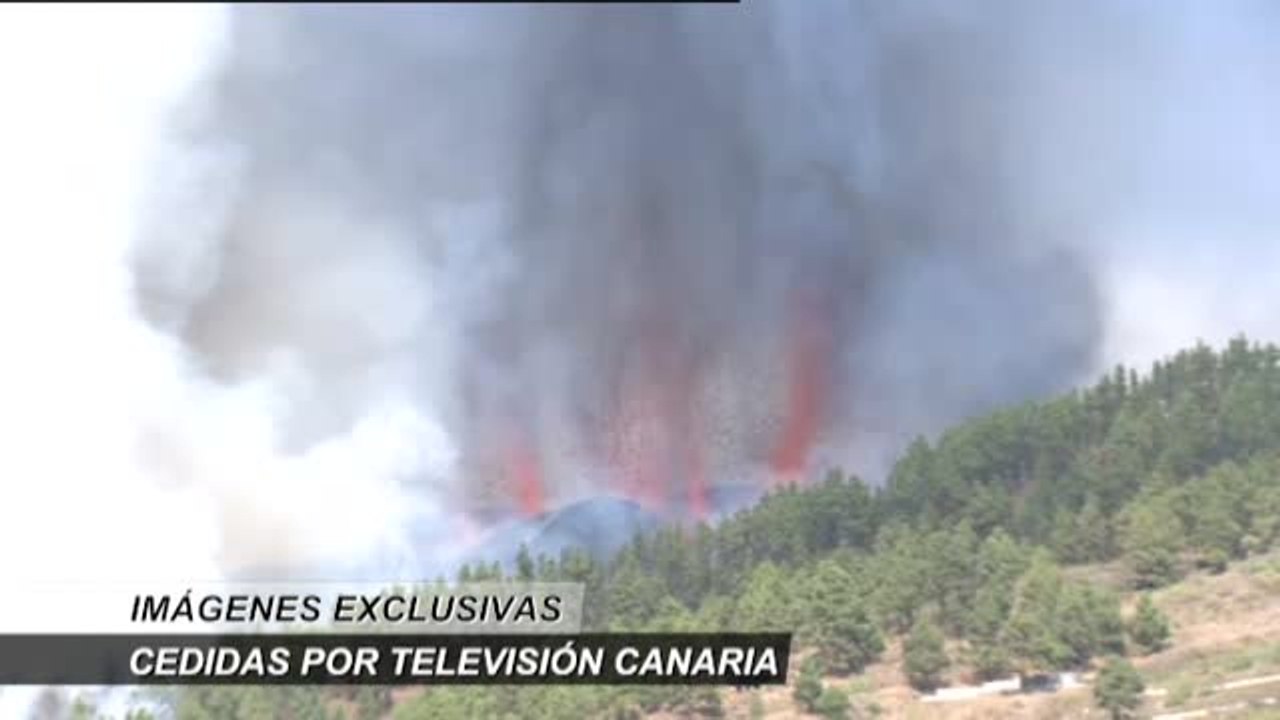 La erupción del volcán de La Palma deja lava y una columna de humo negro