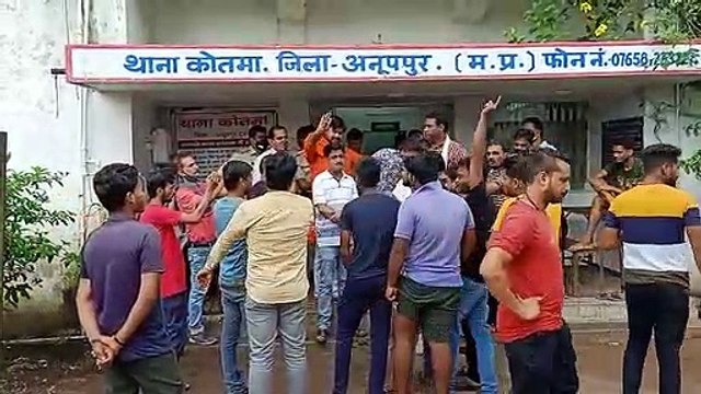 SDM के घर हुई चोरी तो बंगले पर मजदूरी करने वाले लगा आरोप, परेशान होकर युवक ने की सुसाइड की कोशिश