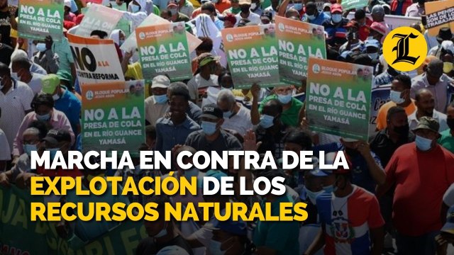 Grupos sociales y ambientalistas marchan en contra de la explotación de los recursos naturales