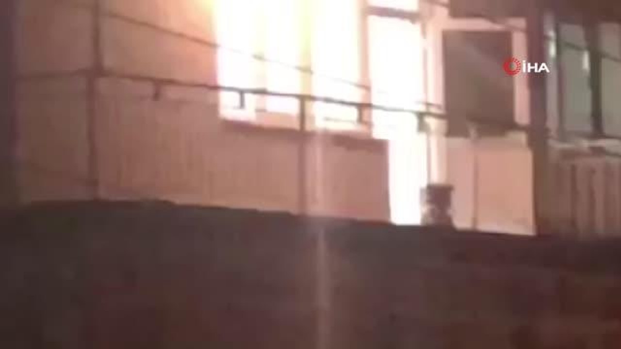 Son dakika haber: İzmir'de koca dehşeti...Genç kadını çocuklarının gözü önünde böyle darp etti