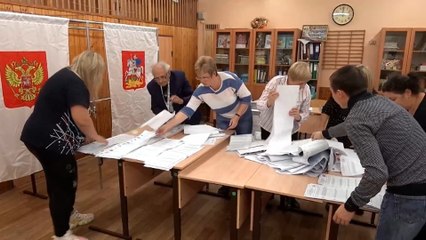 Rusia Unida clama victoria, pero su mayoría constitucional está en el aire