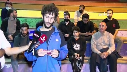 Öğrenciler kiralara isyan etti: Parkta yattılar