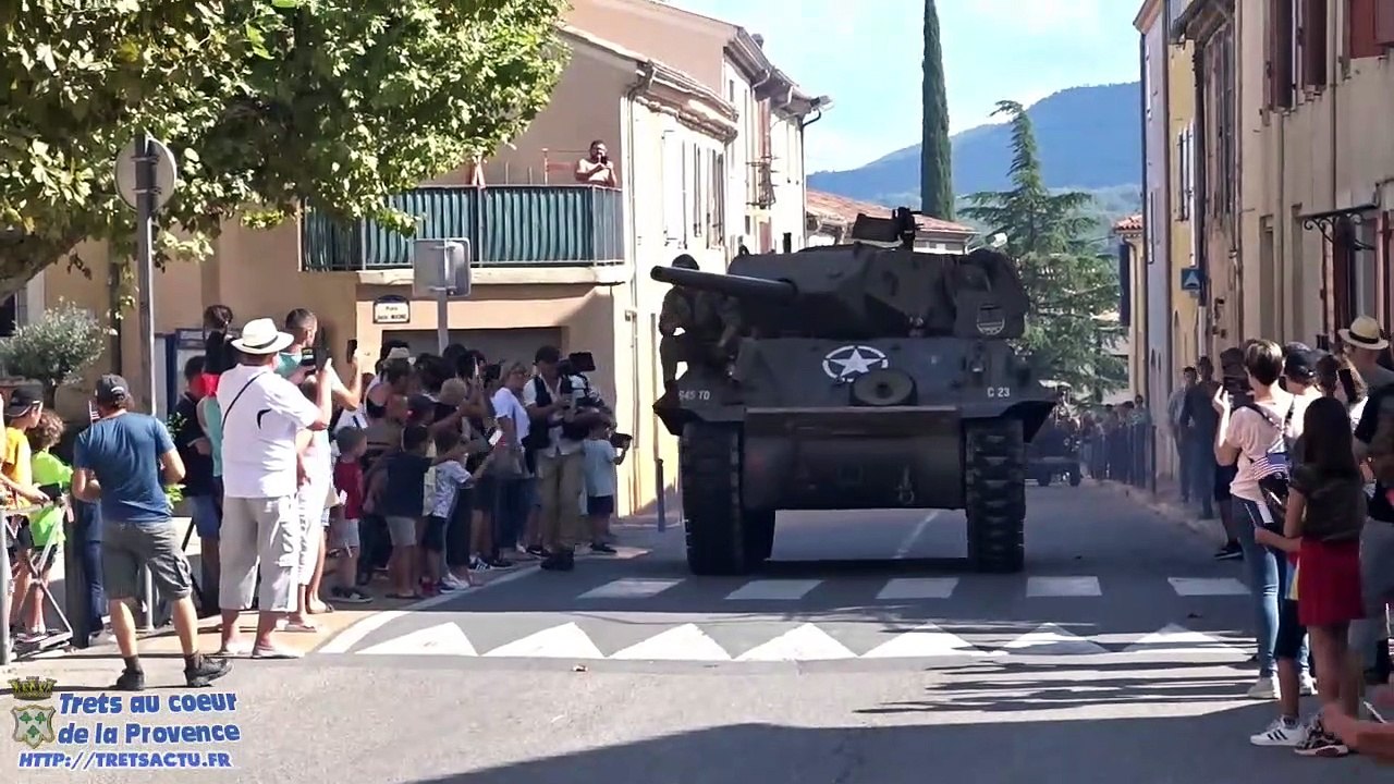 Journée Années 40 à Pourrières avec Parachutage et défilé militaire 18SEPT2021