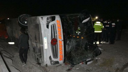 Konya’da yolcu otobüsü devrildi: 14 yaralı