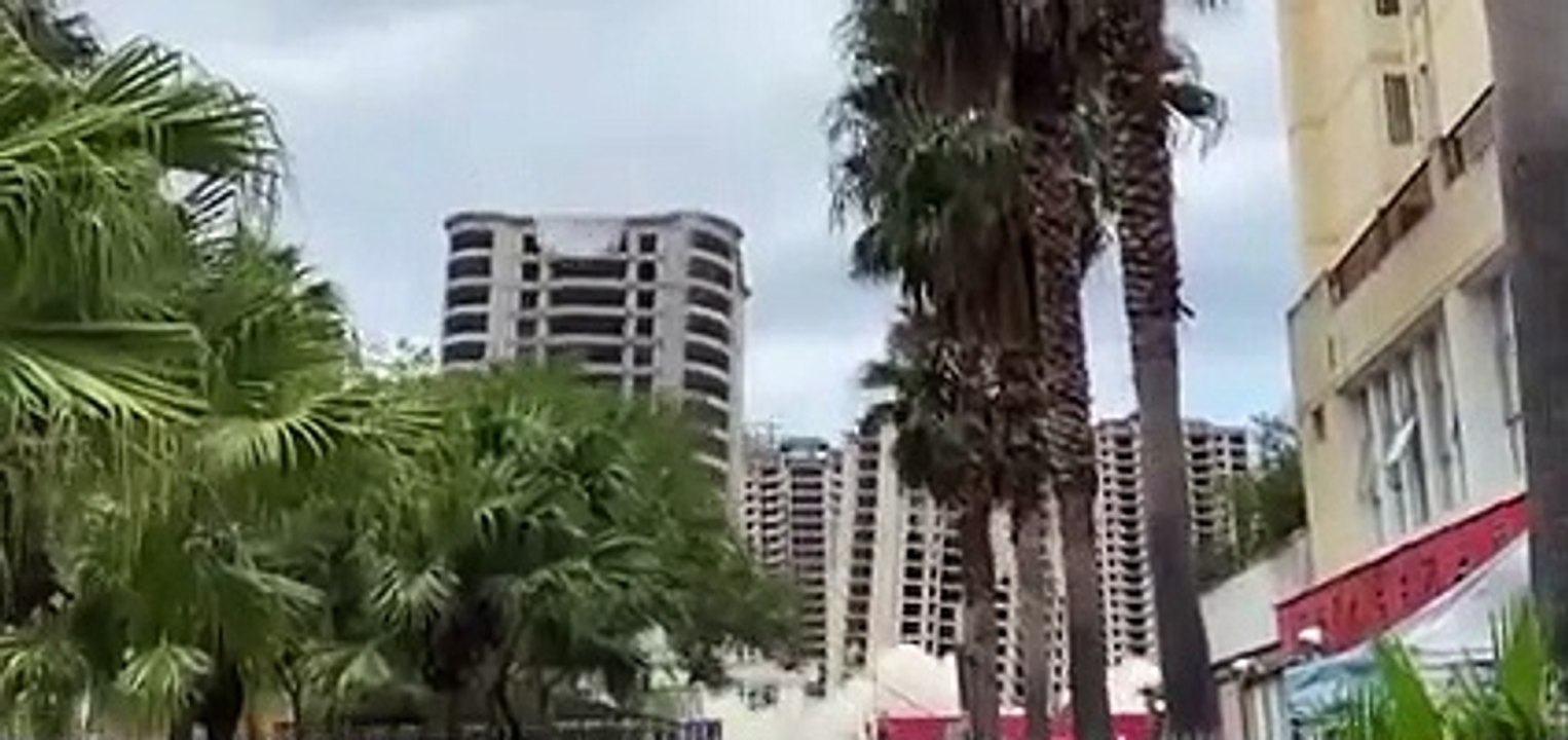 Explosão de prédios