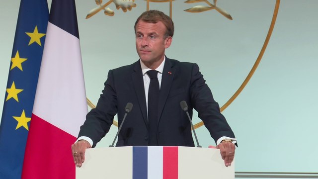 Emmanuel Macron demande pardon au Harkis