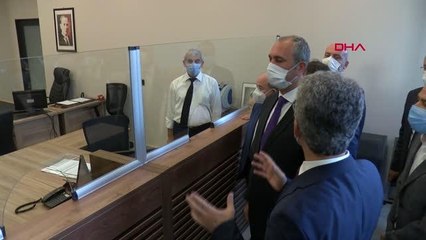 BAKAN GÜL: YARGININ, YARGISIZ İNFAZINI ASLA KABUL ETMİYORUZ