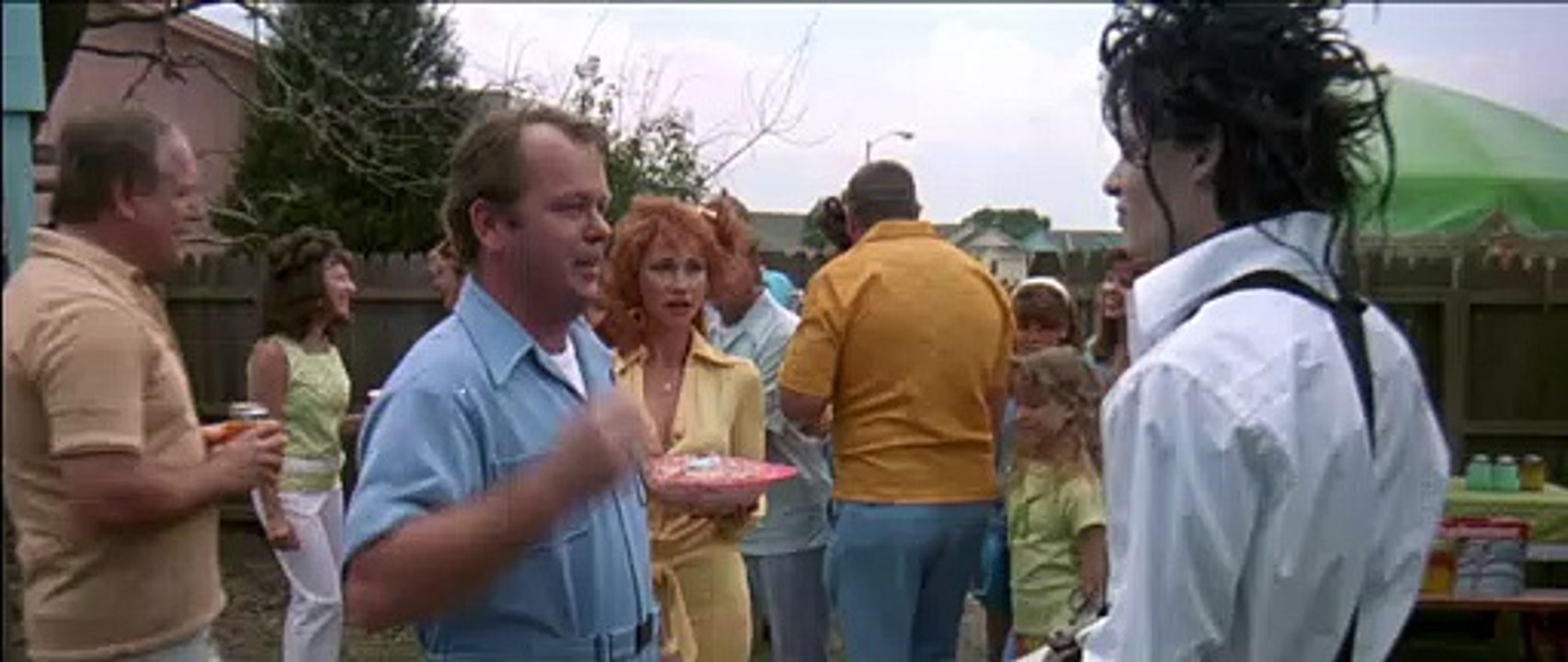 Edward Scissorhands Movie (1990) - Johnny Depp, Winona Ryder, Dianne Wiest