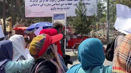 Travail, éducation: des Afghanes manifestent face aux restrictions des talibans