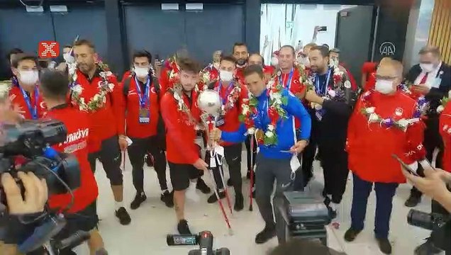 Avrupa Şampiyonu Ampute Futbol Milli Takımı yurda döndü