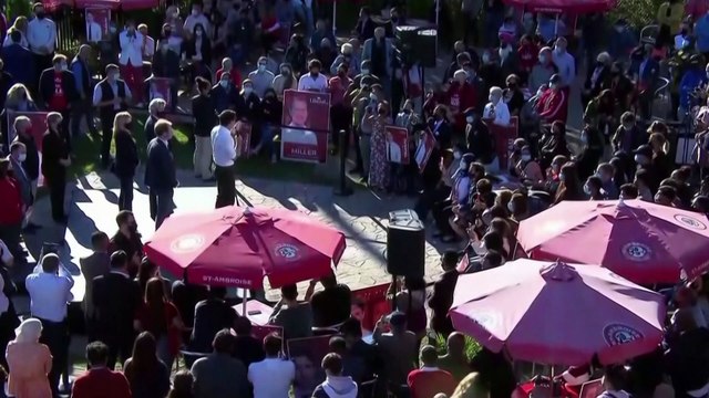 Législatives anticipées au Canada : duel serré entre Justin Trudeau et Erin O'Toole