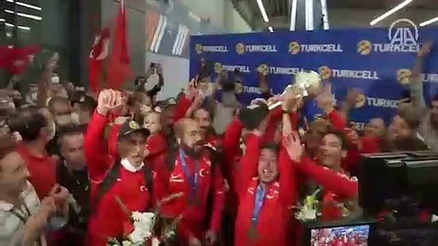 Avrupa Şampiyonu Ampute Futbol Milli Takımı yurda döndü