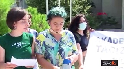 İTÜ öğrencileri Celal Şengör'ü protesto etti: Akademide tacize yer yok