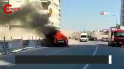 Şanlıurfa’da park halindeki otomobil alev topuna döndü