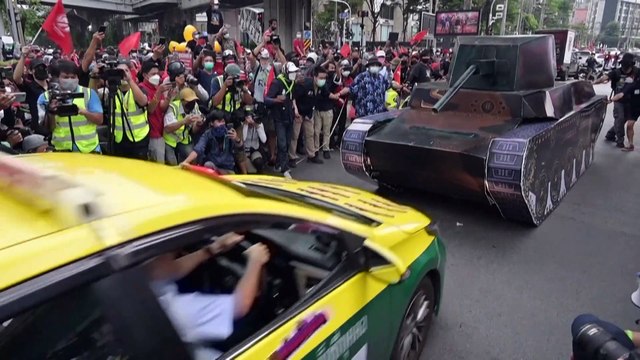 Nouvelle manifestation des Chemises rouges à Bangkok