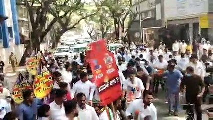 वीडियो: बैलगाड़ी के बाद सायकिल से विधानसभा पहुंचे कांग्रेस नेता