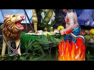 करवीरनिवासिनी श्री अंबाबाईची अष्टभूजा महासरस्वती रुपात बांधली पूजा