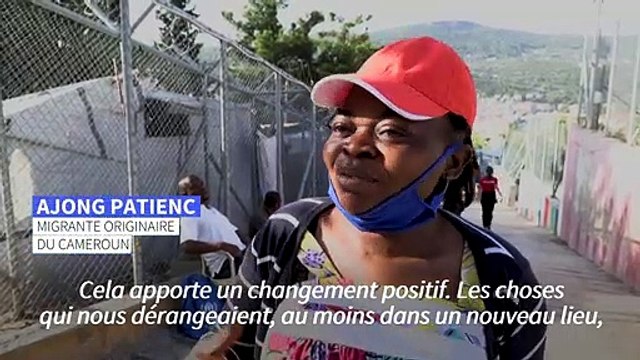 Grèce: des migrants arrivent dans le nouveau camp fermé de Samos