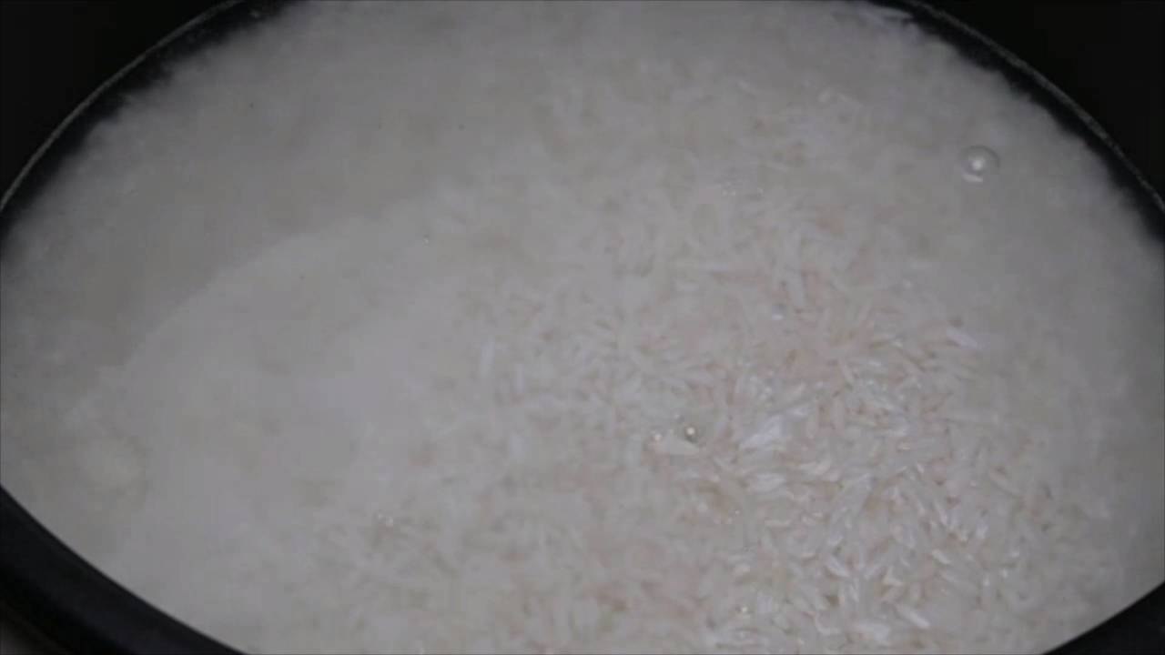 Why Does My Pot of Rice Always Bubble Over?
