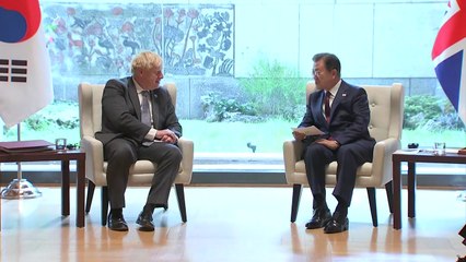 한-영 백신 백만 도스 교환...mRNA 이달 순차 도입할 듯 / YTN