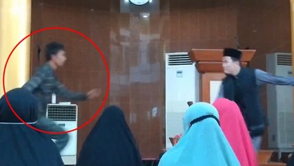 Detik-detik Penyerangan Ustaz Abu Syahid Chaniago saat Berceramah