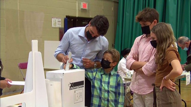 الليبراليون بزعامة جاستن ترودو نحو الفوز في الانتخابات التشريعية في كندا