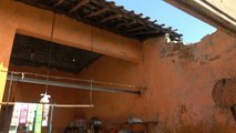Warga Brebes Gotong Royong Perbaiki Rumah yang Rusak Akibat Puting Beliung