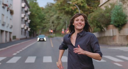 Julie (en 12 chapitres) - Bande annonce du film primé de Joachim Trier (VOSTFR)