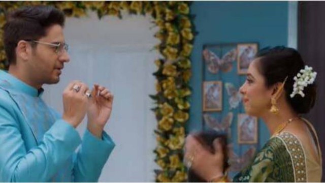 Anupamaa का Anuj का Office join करने के बाद Vanraj लेगा ऐसे बदला, Kavya आग में डालेगी घी| FilmiBeat