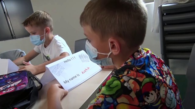 Reportage sur les cours d'anglais à destination des enfants à la Maison de l'Enfance et de la Famille