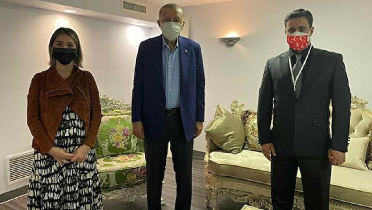 Cumhurbaşkanı Erdoğan, ABD'de yaşayan Trabzonlu çiftin doğacak çocuğuna "Ayşe Betül" ismini verdi