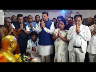 महापरिनिर्वाण दिनानिमित्त मुख्यमंत्री फडणवीसांनी बाबासाहेब आंबेडकरांना वाहिली आदरांजली