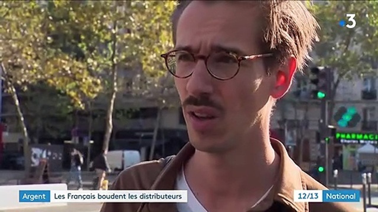 Consommation : les Français boudent les distributeurs automatiques de billets