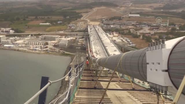 ÇANAKKALE - Bakan Karaismailoğlu, 1915 Çanakkale Köprüsü'nün kedi yolu ndan kıtalar arası geçişini tamamladı
