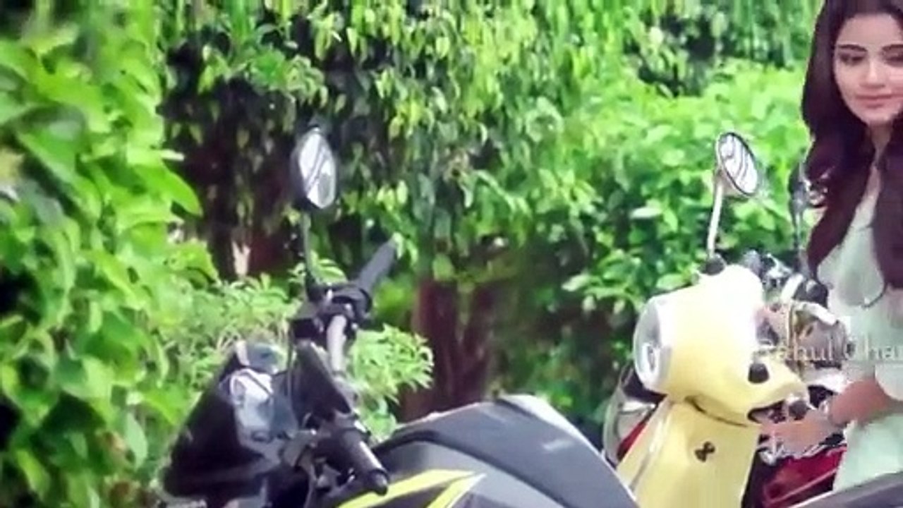 Baatein Ye Kabhi Na  romantic whatapps status