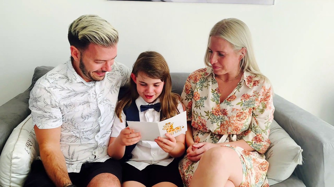 Daughter Reacting to Pregnancy of Identical Twins