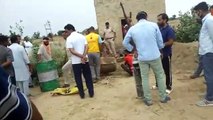 कुई में कुदाई करते समय मिट्टी ढहने से एक श्रमिक की दबने से मौत