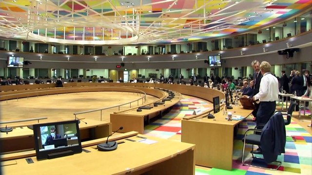 Евросоюзу нужно больше думать о своих интересах