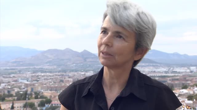 La erupción volcánica emite entre 8.000 y 10.500 toneladas de dióxido de azufre al día