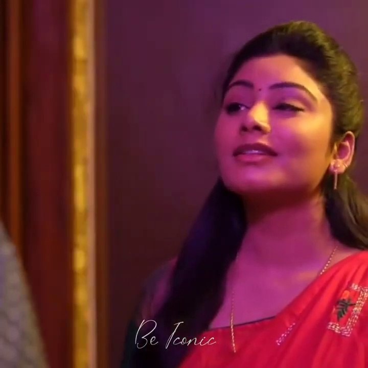Romantic love cute couples _heart_️ whatsapp status_kissing_heart__kissing_heart__heart_️_heart_️ ( 720 X 720 )