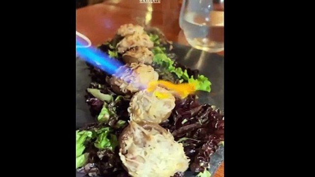 Korina Rivadeneira emocionada por cita romántica con Mario Hart