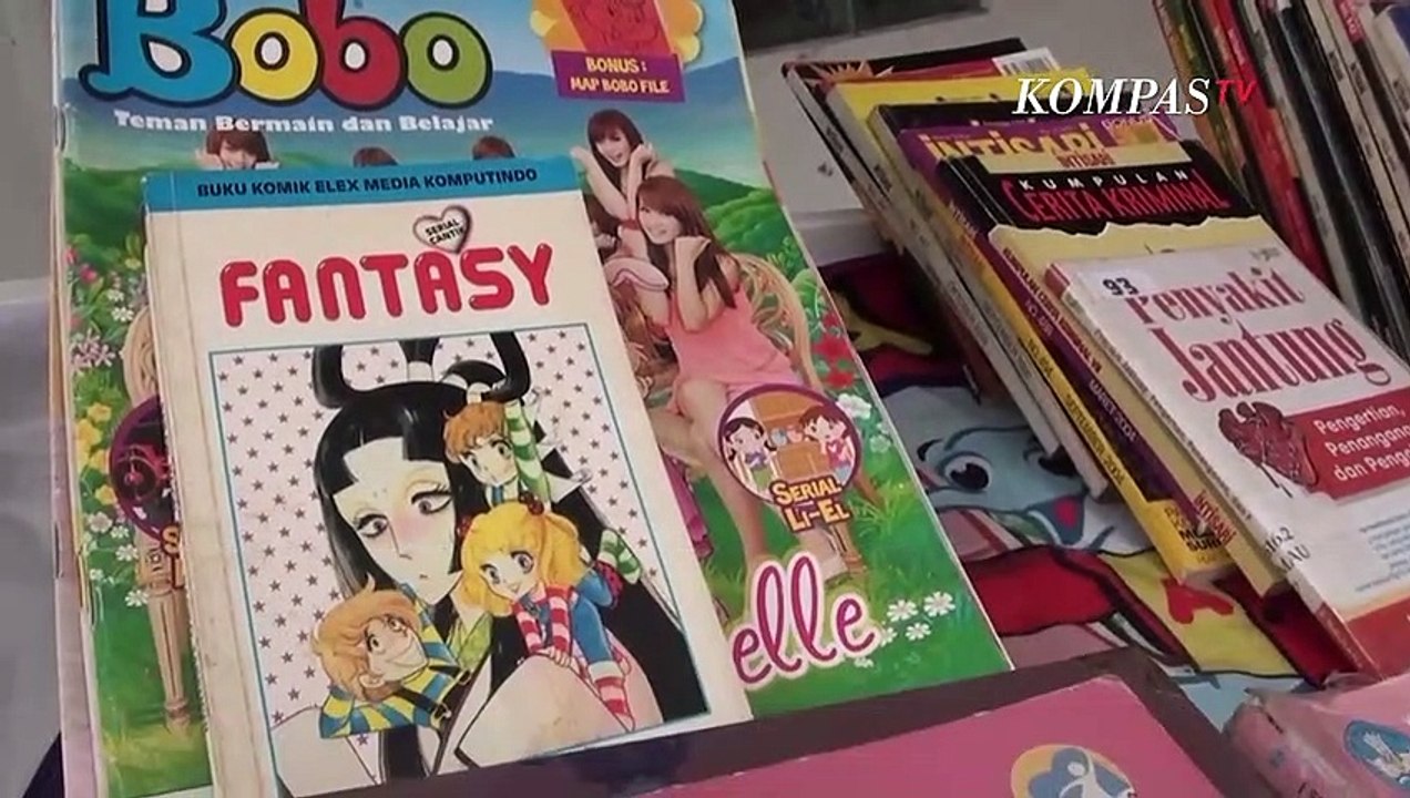 Peduli Literasi, Ibu-Ibu PKK Dorong Gerobak Pintar Keliling Kampung untuk Pinjami Buku