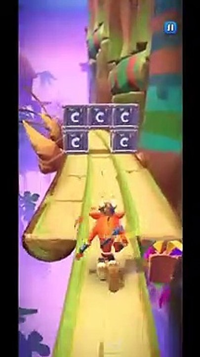 _FROSTY IRON CRATE Battle Run Gameplay On The Great Gate - Crash Bandicoot: On The Run!