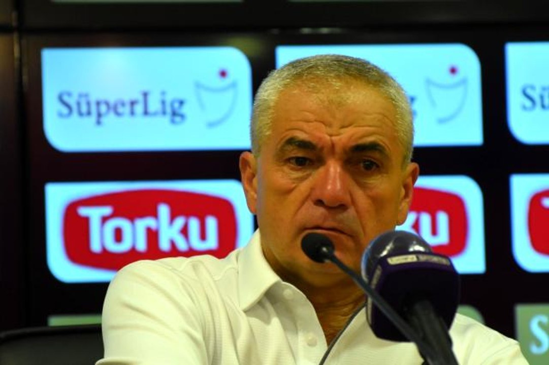 Rıza Çalımbay: "Tek düşüncemiz 3 puanla ayrılmaktı"