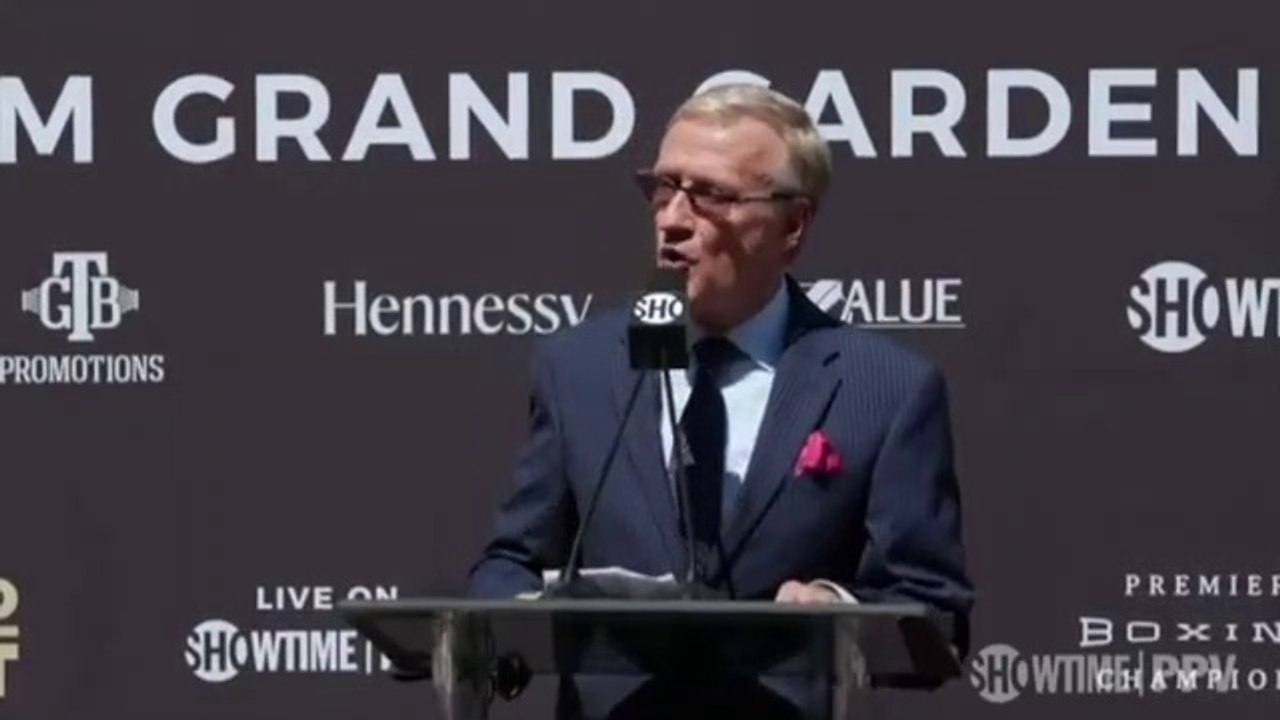 Canelo Alvarez PUNCHES Caleb Plant at FACE-OFF! _ Caleb Plant cut by right eye mass brawl!